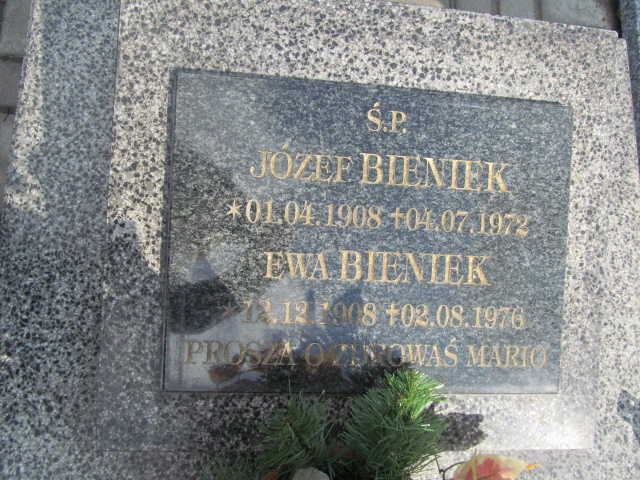 Józef Bieniek 1908 Gorzyce - Grobonet - Wyszukiwarka osób pochowanych